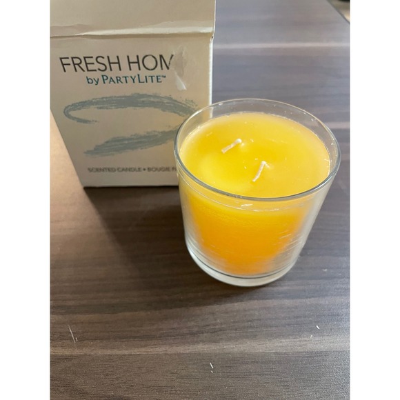 PARTY LITE Juicy Clementine Scented Candle 2 Wick Glass Jar - Picture 1 of 7